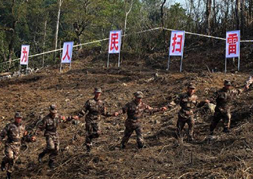 科技這么發(fā)達，解放軍為何還在人工掃雷？